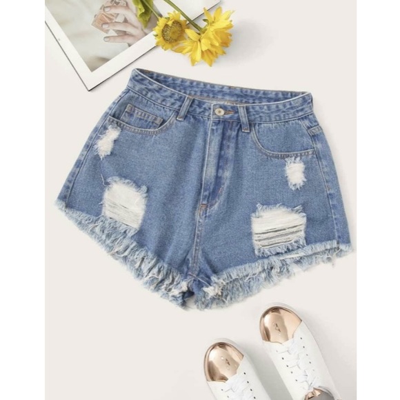 SHEIN Pants - SHEIN Ripped Detail Raw Hem Denim Blue Jean Shorts Small